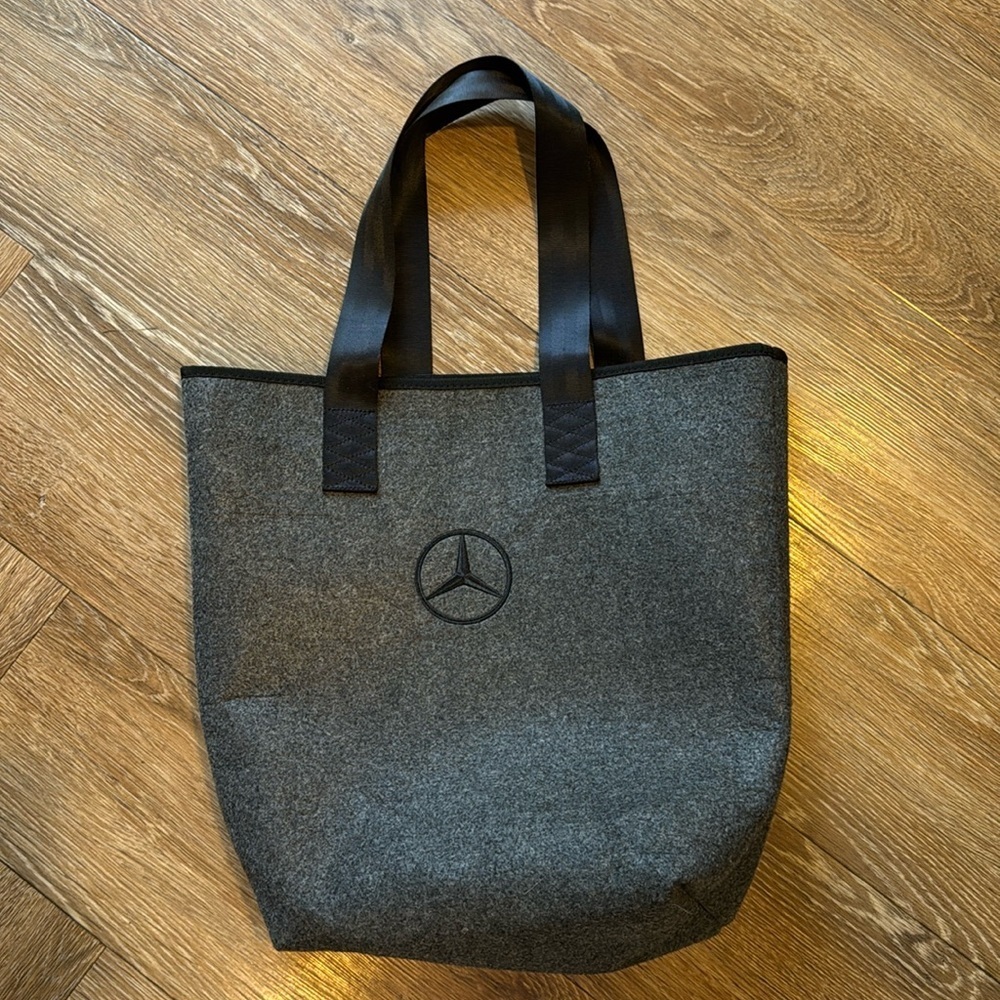 Mercedes Tote: Grey Felt, Like New